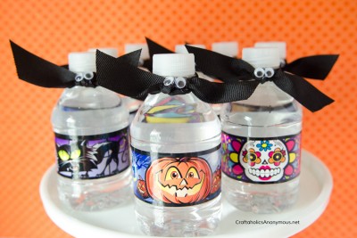 http://cf.craftaholicsanonymous.net/wp-content/uploads/2016/09/DIY-Halloween-water-bottles-400x267.jpg