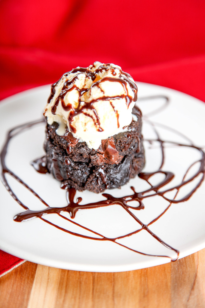 Watch Cake in a Mug: A Low-Calorie Cake from the Microwave video Watch Cake in a Mug: A Low-Calorie Cake from the Microwave video